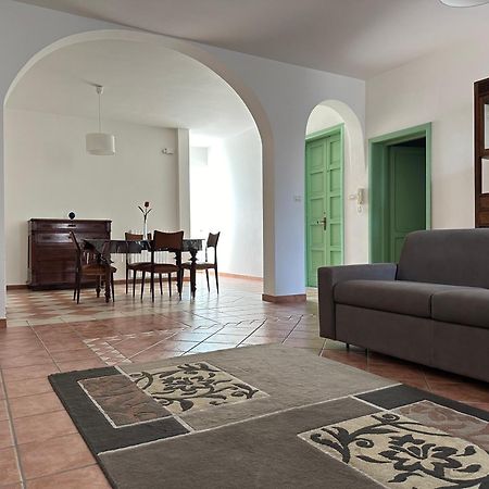 ブリンディジPalazzo Dei Pavoniアパートメント エクステリア 写真